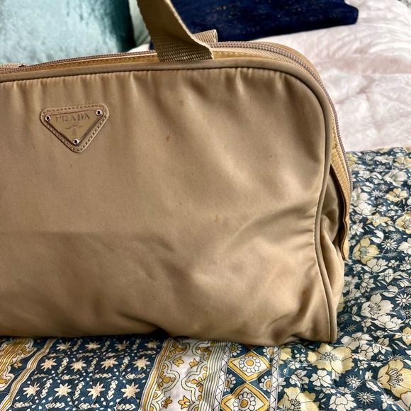 Prada | Tessuto Army Tan Sport Tote Bag Purse with Authentication Card & Key - Picture 4 of 16